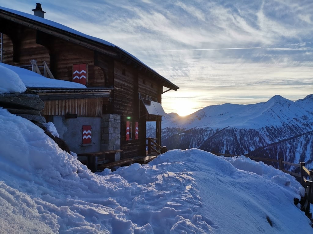 Galmihornhütte im Winter